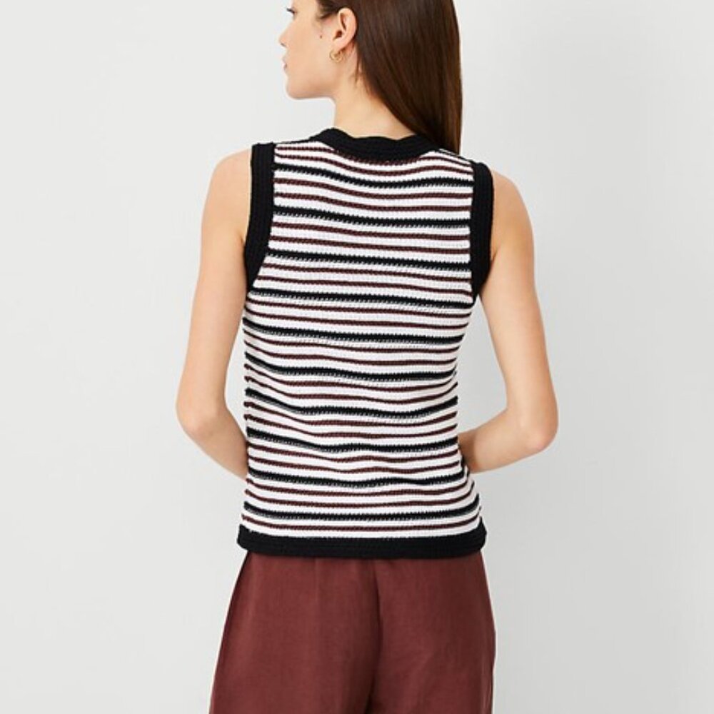 NWOT - Ann Taylor - Texture Stitch Scoop Neck Vest